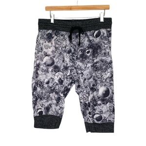 Carbon Men’s Jogger Shorts Black and White Pull On with Drawstring Size XL
